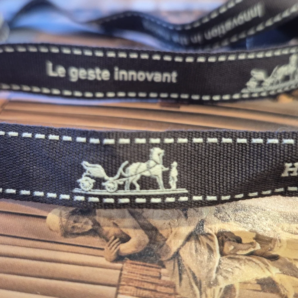 Herme`s novativation In The Making Brown Ribbon Accessory - Picture 3 of 6